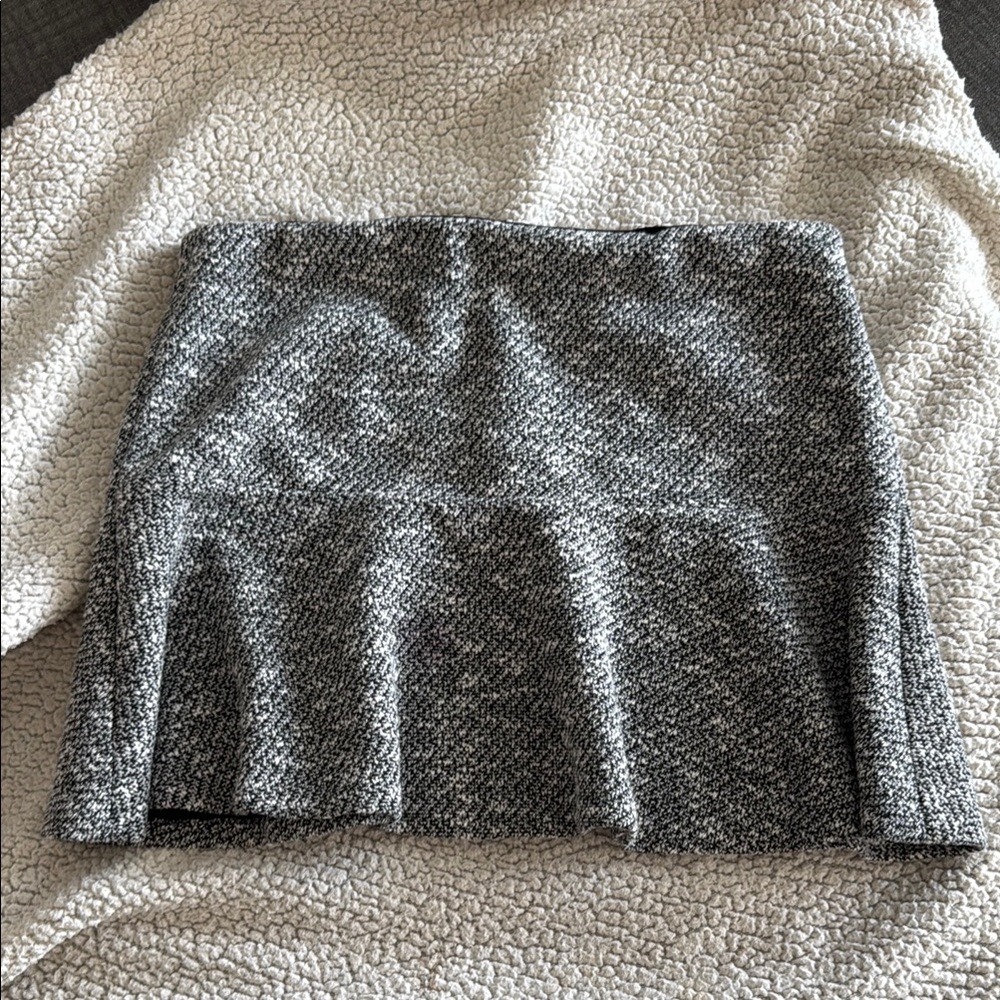 LOFT Gray Ruffled Skater Mini Skirt Casual